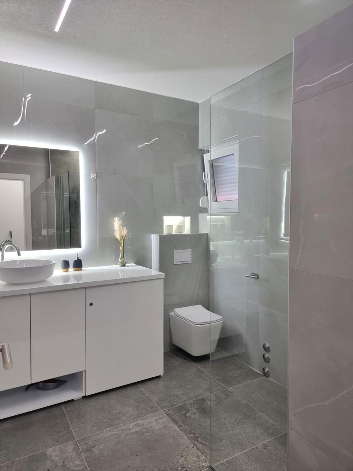 Adria Mare Apartment Crikvenica Exterior photo